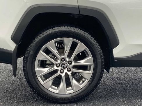 Used 2025 Toyota RAV4 XLE Premium w/ Weather Package FWD image 9