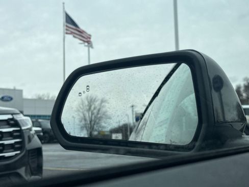 Used 2025 Ford Mustang GT Premium image 32