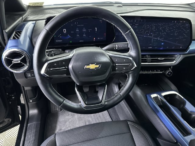 Used 2026 Chevrolet Equinox EV LT FWD image 21