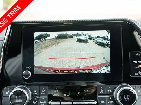Used 2023 Toyota Highlander XSE FWD image 22