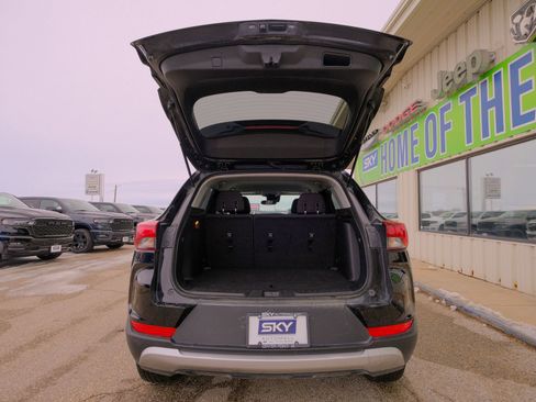 Used 2025 Chevrolet TrailBlazer LT image 22