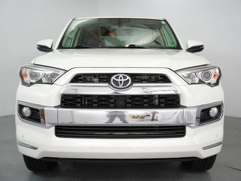 Used 2018 Toyota 4Runner Limited image 2