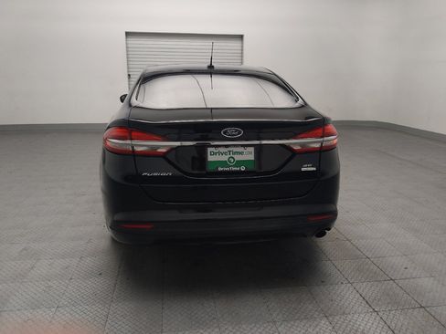 Used 2018 Ford Fusion SE FWD image 6