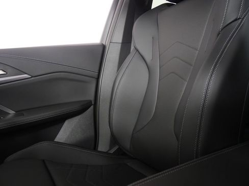 Used 2026 BMW X1 xDrive28i w/ Technology Package image 23