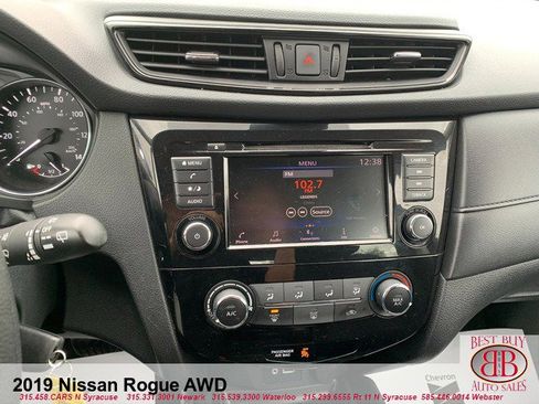 Used 2019 Nissan Rogue S image 13