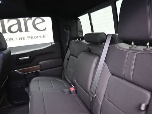 Used 2021 Chevrolet Silverado 1500 High Country w/ Technology Package image 20