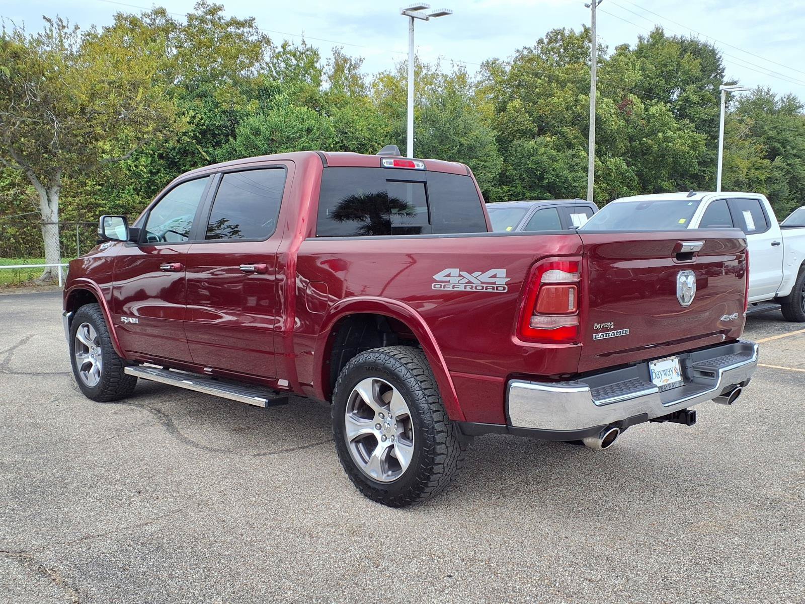 Used 2021 RAM 1500 Laramie w/ Off Road Group AWD/4WD image 23