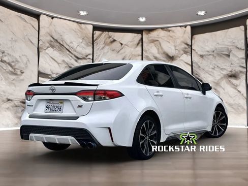 Used 2020 Toyota Corolla SE w/ Carpet Mat Package (TMS) FWD image 2