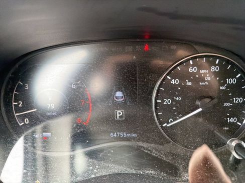 Used 2023 Nissan Kicks SV FWD image 9