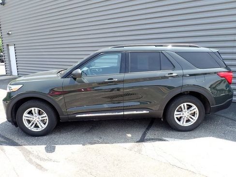 Certified 2024 Ford Explorer XLT w/ Equipment Group 202A AWD/4WD image 2