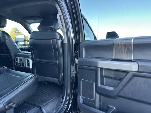 Used 2020 Ford F250 Lariat w/ Lariat Ultimate Package image 10