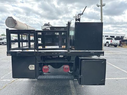 Used 2021 Ford F750 2WD Regular Cab Super Duty image 4