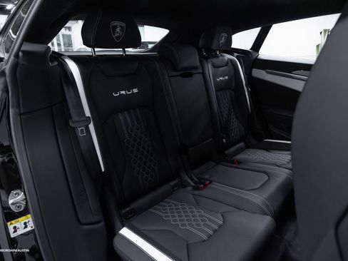 Used 2023 Lamborghini Urus S image 46