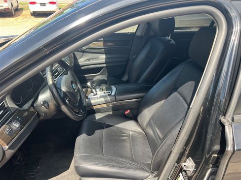 Used 2015 BMW 740i RWD image 11