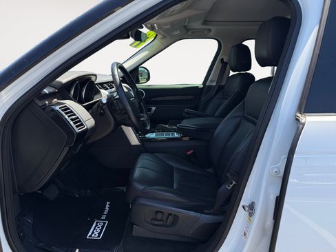 Used 2017 Land Rover Discovery HSE AWD/4WD image 10