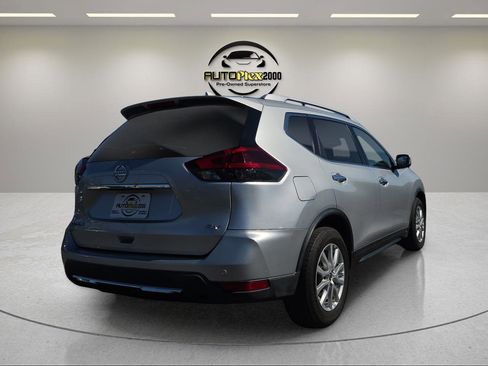 Used 2019 Nissan Rogue SV image 7