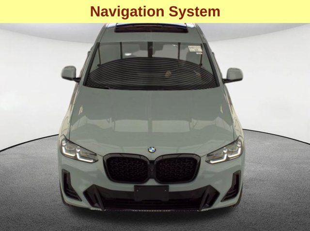 Used 2024 BMW X4 xDrive30i w/ Premium Package AWD/4WD image 4