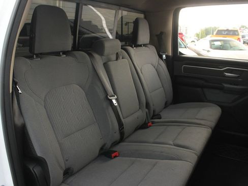 Used 2019 RAM 1500 Big Horn AWD/4WD image 20
