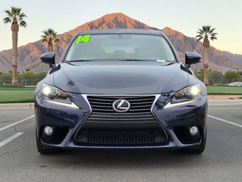 Used 2014 Lexus IS 250 w/ Navigation Package RWD image 3