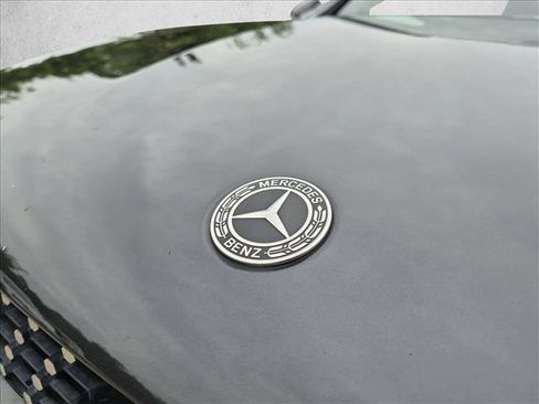 Used 2021 Mercedes-Benz GLC 300 image 12