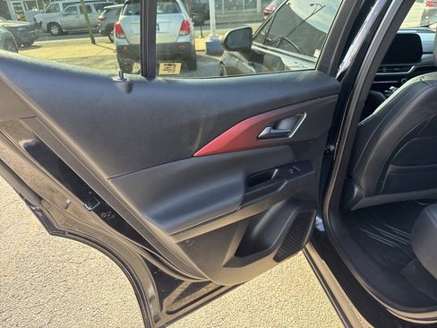 Used 2025 Chevrolet Equinox EV RS image 15