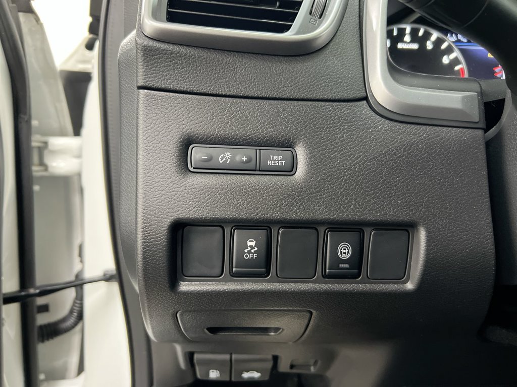 Used 2023 Nissan Murano SV w/ SV Midnight Edition Package AWD/4WD image 18