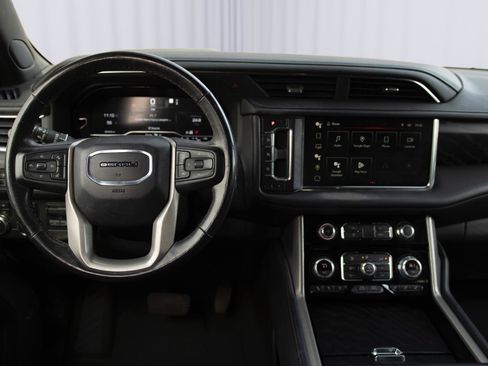 Used 2022 GMC Yukon Denali w/ Max Trailering Package AWD/4WD image 3