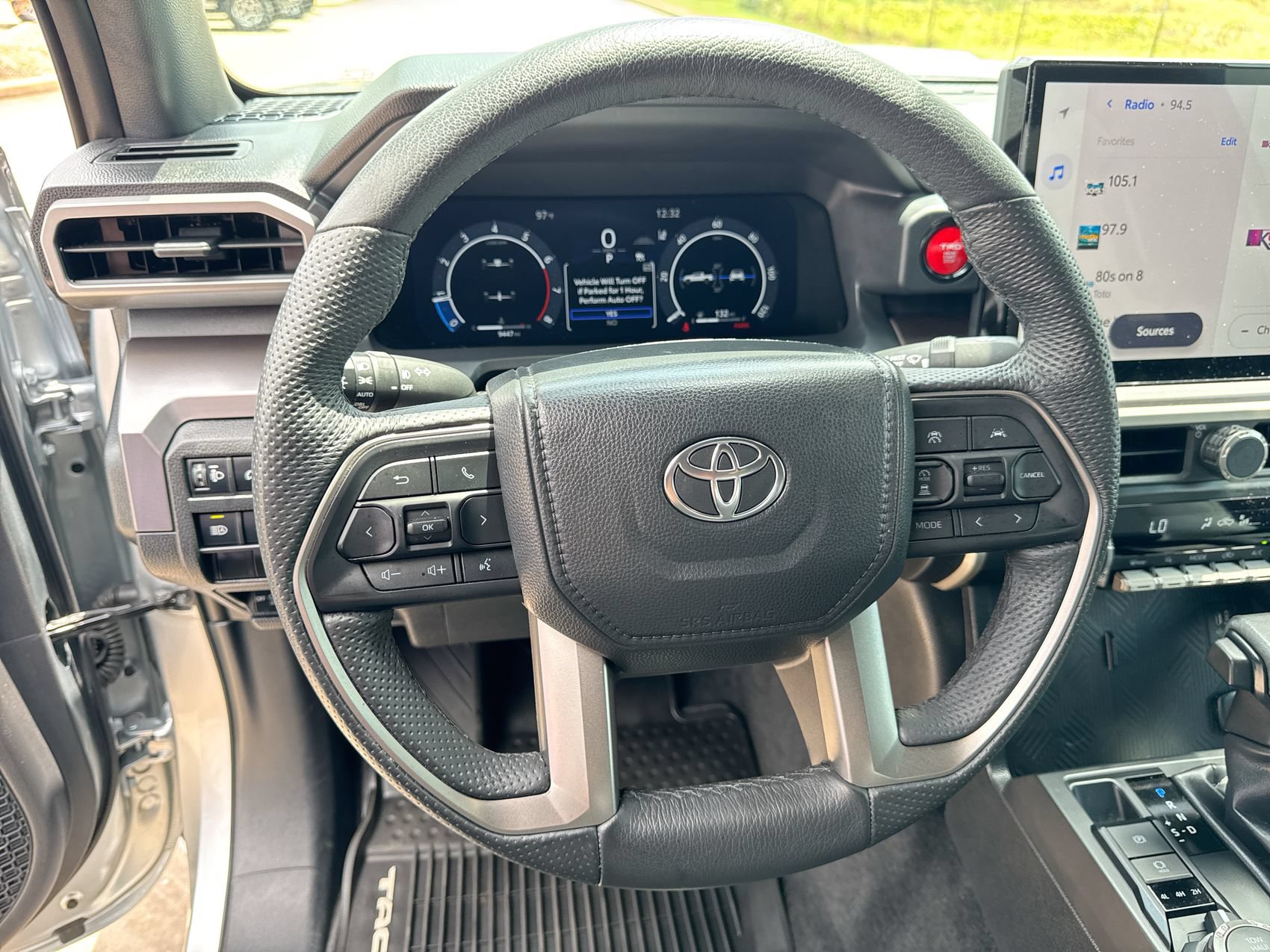 Used 2024 Toyota Tacoma TRD Sport AWD/4WD image 14