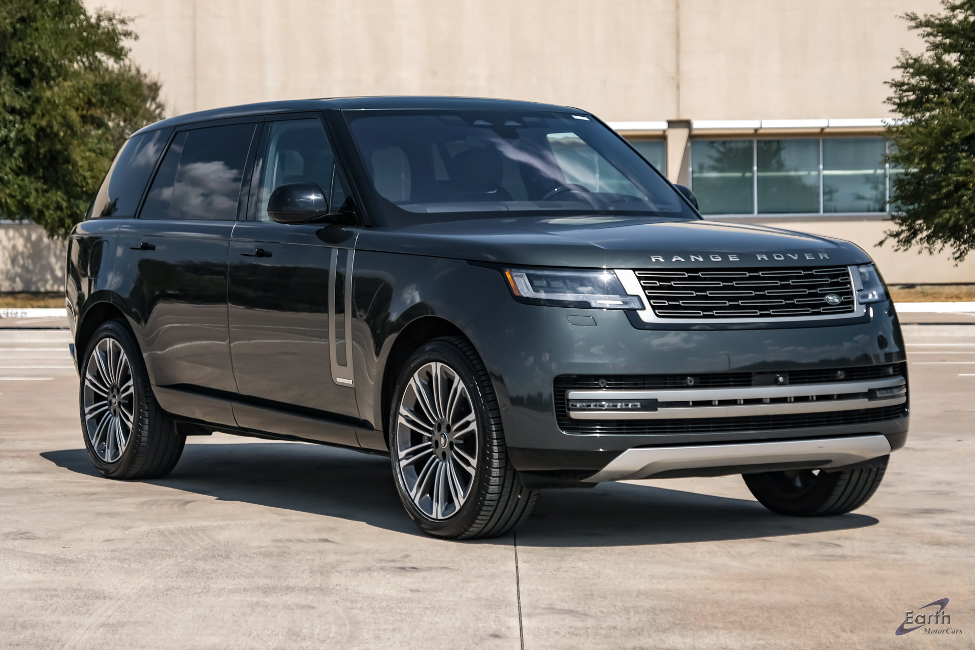 Used 2023 Land Rover Range Rover Long Wheelbase Autobiography AWD/4WD image 21