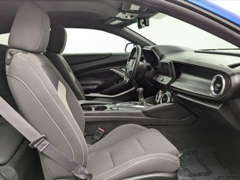 Used 2017 Chevrolet Camaro LS RWD image 19