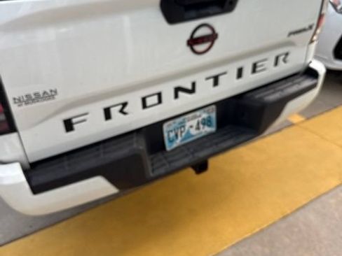 Used 2022 Nissan Frontier Pro-X RWD image 3