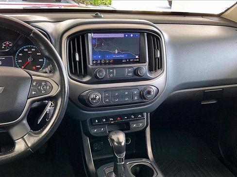 Used 2022 Chevrolet Colorado Z71 w/ Safety Package image 10