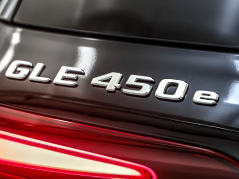 Used 2026 Mercedes-Benz GLE 450e GLE 450e 4MATIC SUV image 9