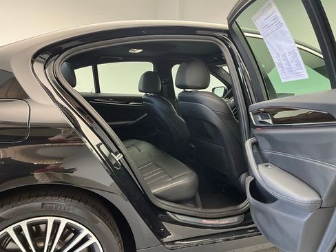 Used 2019 BMW 530i w/ Convenience Package image 8