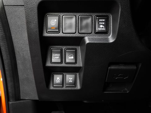 Used 2025 Nissan Frontier PRO-4X w/ Pro Convenience Package image 15