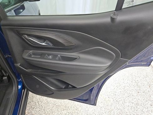 Used 2022 GMC Terrain SLE w/ Driver Convenience Package image 10