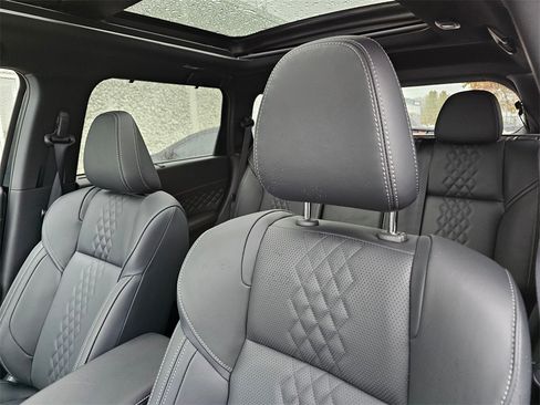 Used 2025 Mitsubishi Outlander SEL Black Edition image 17