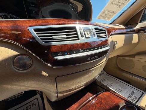 Used 2012 Mercedes-Benz S 550 4MATIC image 24