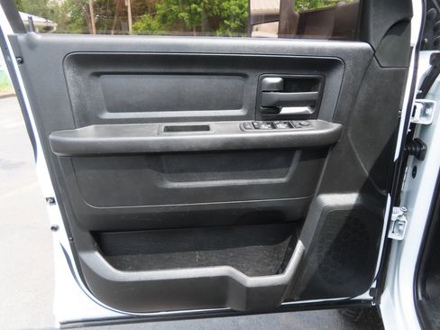 Used 2022 RAM 3500 Tradesman image 32