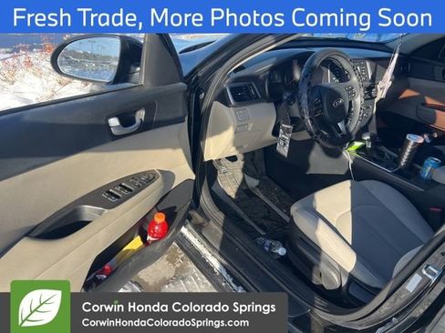 Used 2017 Kia Optima LX image 9