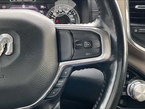 Used 2022 RAM 1500 Laramie AWD/4WD image 22