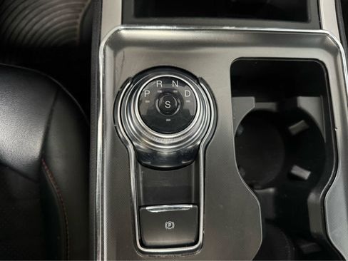 Used 2022 Ford Edge ST-Line w/ Class II Trailer Tow Package image 24