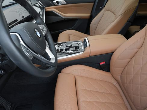 Certified 2026 BMW X7 xDrive40i AWD/4WD image 12