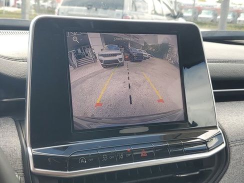 Certified 2022 Jeep Compass Latitude FWD image 25