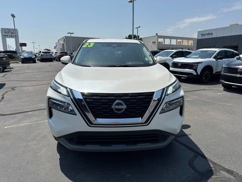 Certified 2023 Nissan Rogue SV AWD/4WD image 2
