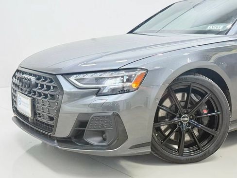 Used 2023 Audi S8 AWD/4WD image 3