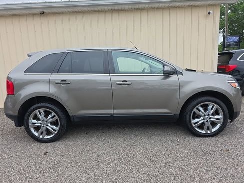 Used 2014 Ford Edge Limited w/ Equipment Group 302A AWD/4WD image 3