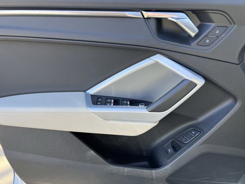 Used 2023 Audi Q3 2.0T Premium w/ Convenience Package image 14