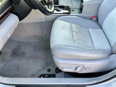 Used 2012 Toyota Camry XLE image 40