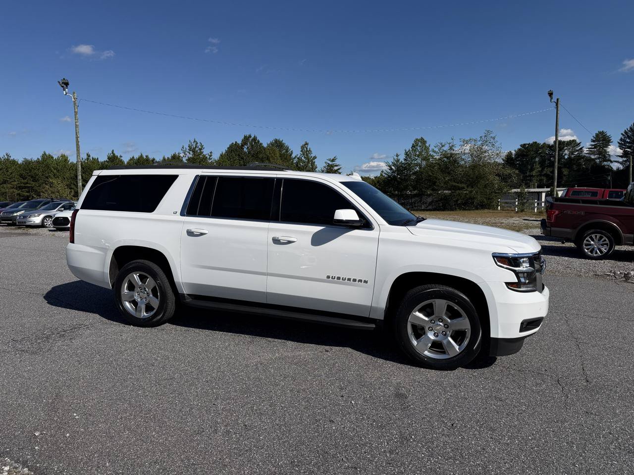 Used 2017 Chevrolet Suburban LT AWD/4WD image 3